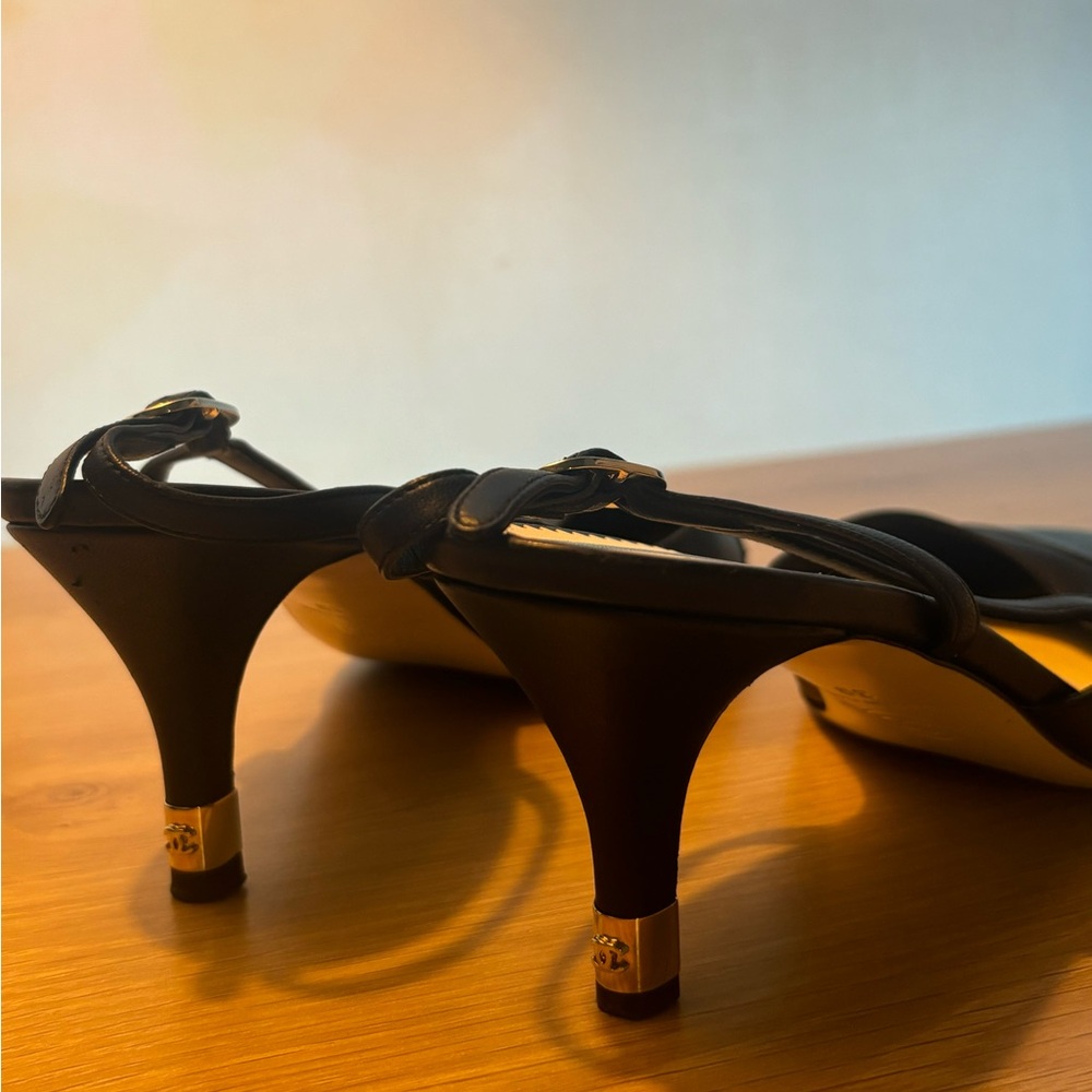 Chanel Leather Slingback Pumps – Size 39 - Picture 8 of 9